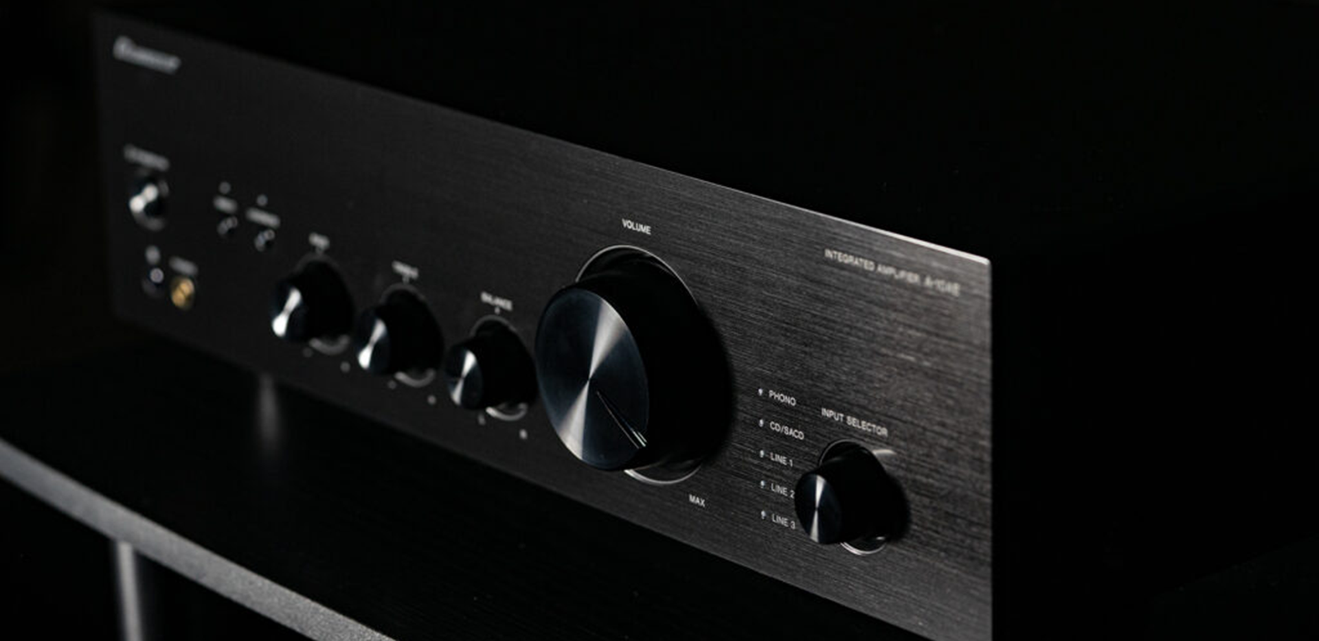 A 10 AE on Dark Shelving 1920x934